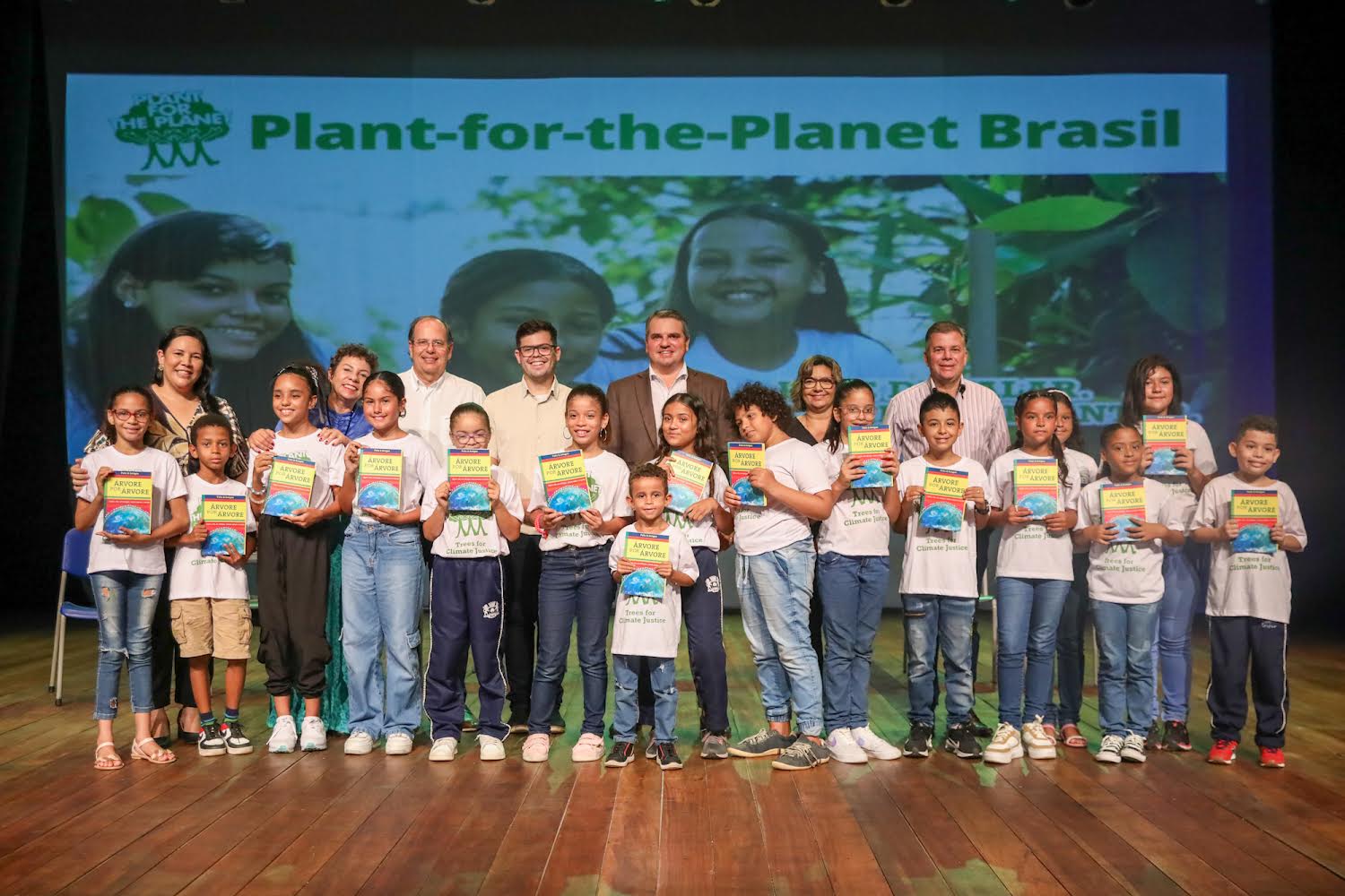 Alunos do Jaboatão recebem certificados de Embaixadores da Justiça