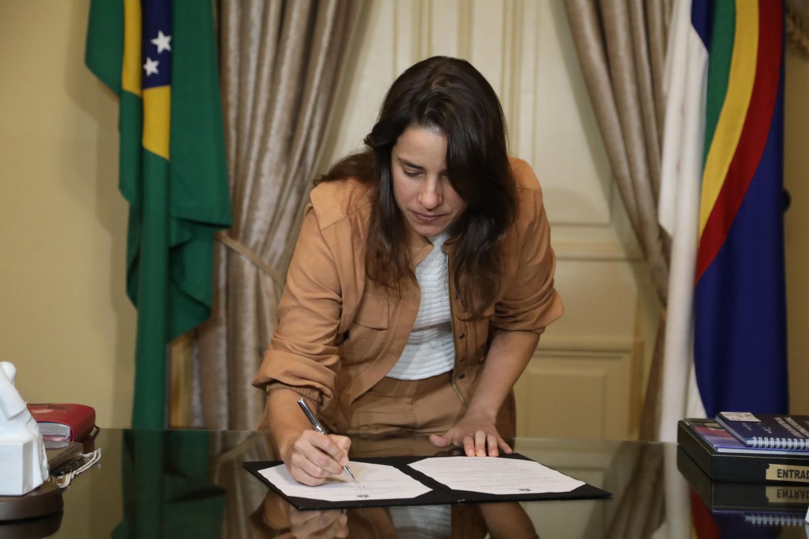 Raquel Envia Alepe Tr S Projetos Que Permitem Novos Empr Stimos Para