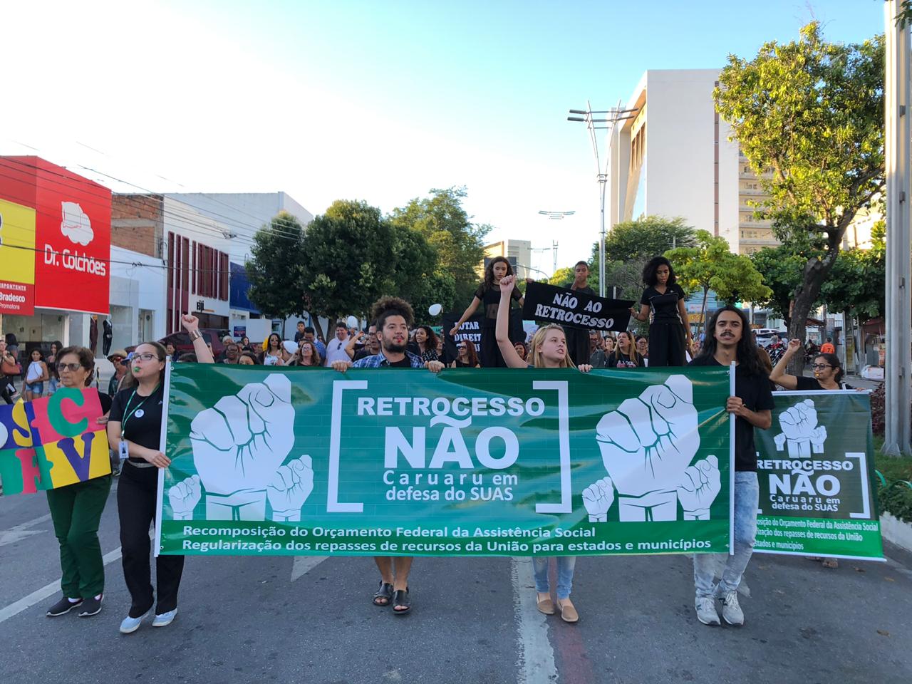 Manifestação em defesa do SUAS é realizada na tarde desta sexta (03), em Caruaru
