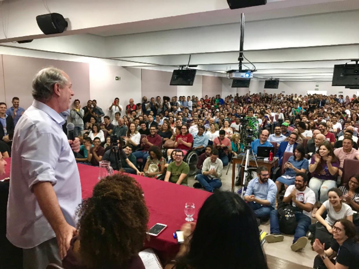 Nomes da política nacional movimentaram a capital pernambucana nesta segunda (27)