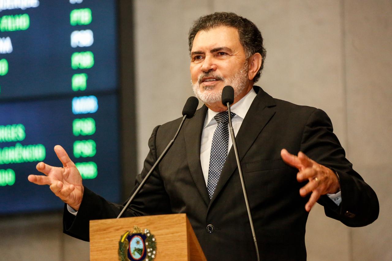 Tony Gel pede implantação de unidade do Compaz em Caruaru