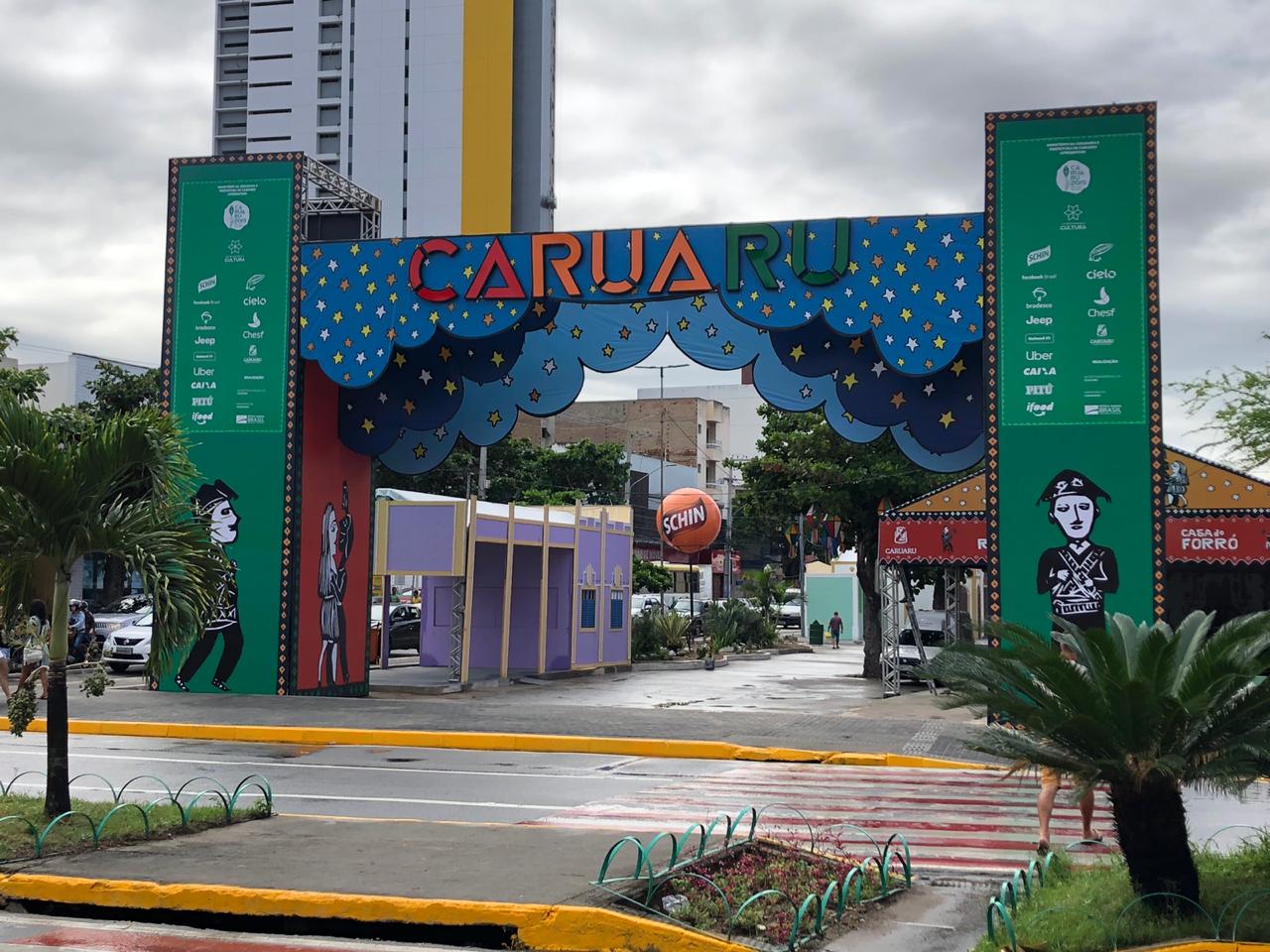 Governo de Pernambuco de fora da cota do São João de Caruaru 2019