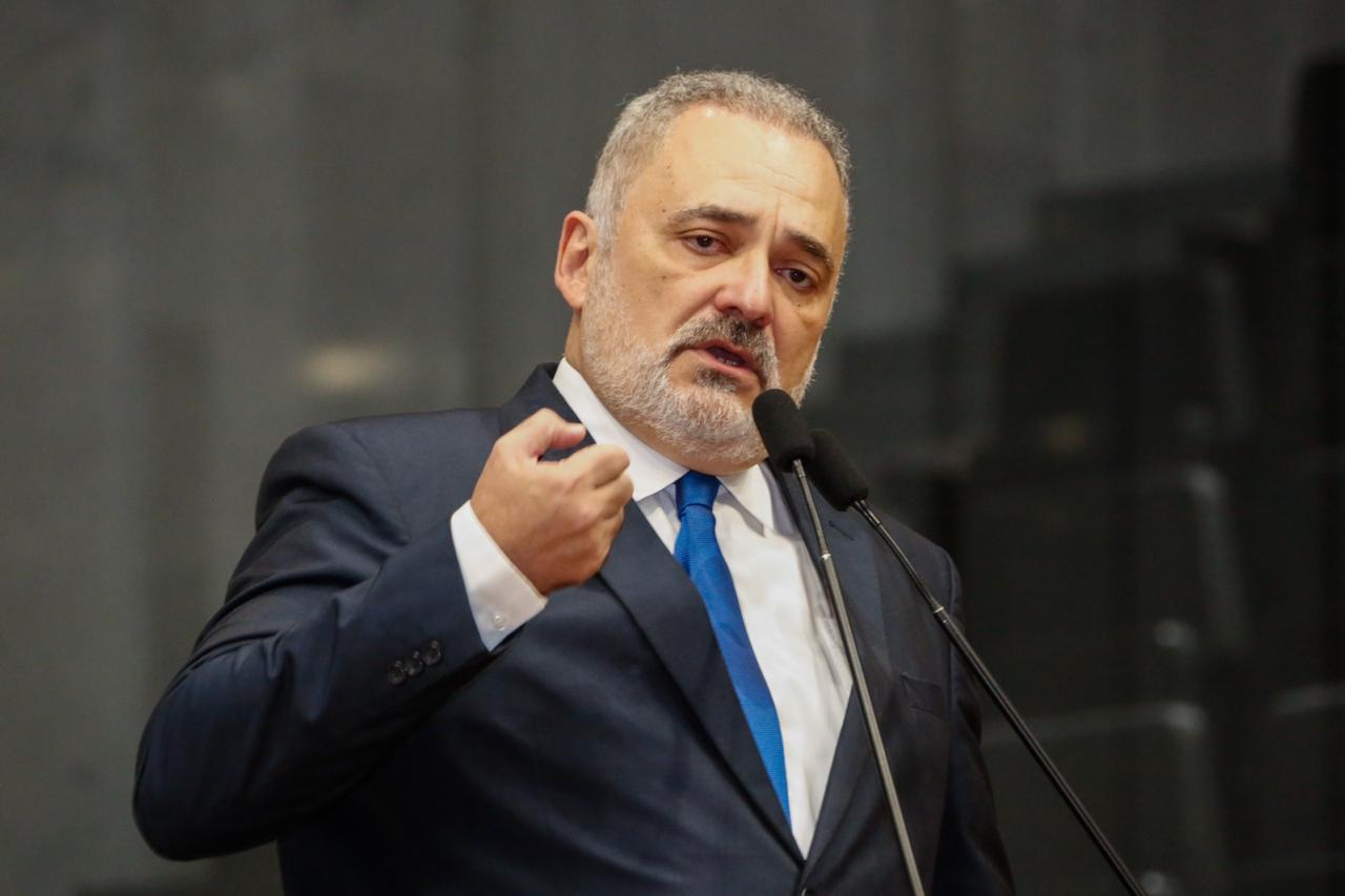 Acusação de violência doméstica faz Marco Aurélio perder força na corrida pela Prefeitura do Recife