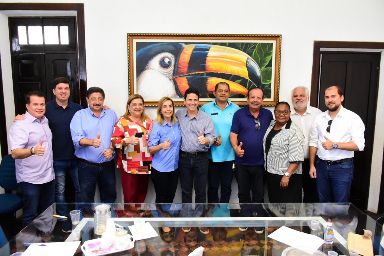 Família Lyra sem protagonismo no ninho tucano