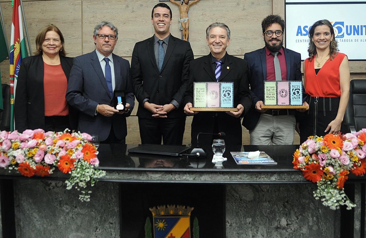 Em comemoração aos seus 60 anos, Asces-Unita recebeu homenagem na Câmara de Caruaru