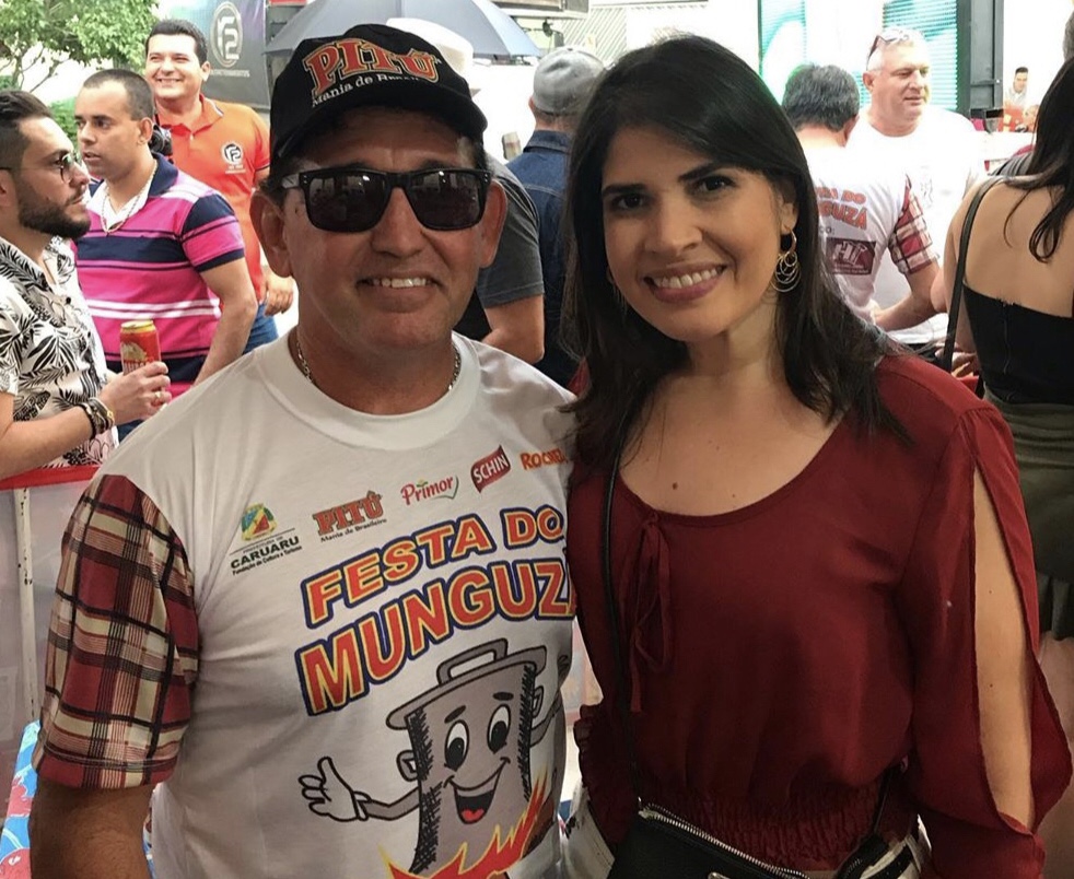 Karol Lacerda representa Tony Gel em festa e pode surgir como novidade nas eleições de 2020