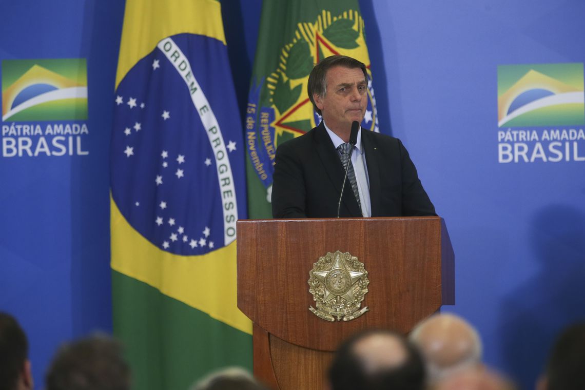 Frente Parlamentar em Defesa do Nordeste protocola representação contra Bolsonaro na PGR