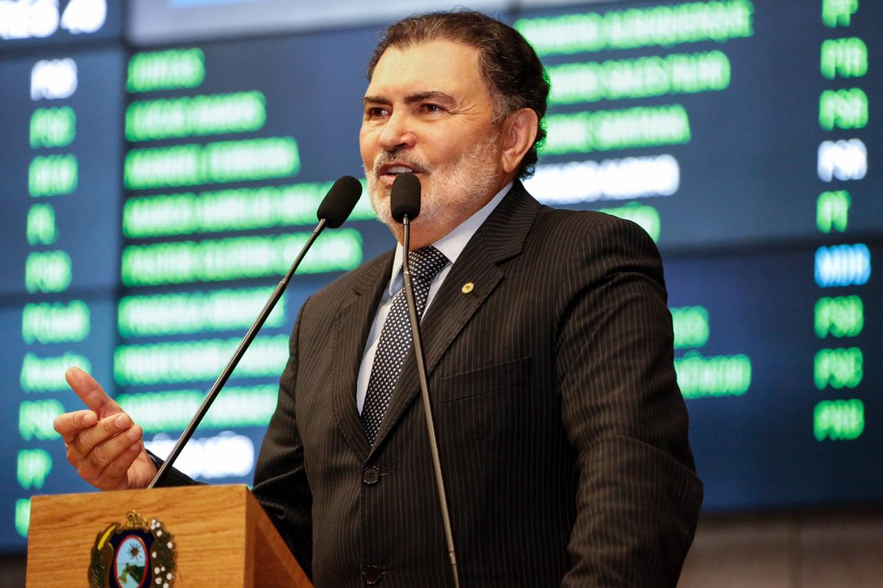 Após críticas de Galego de Lajes, Tony Gel também faz cobrança sobre abastecimento de água na Zona Rural de Caruaru