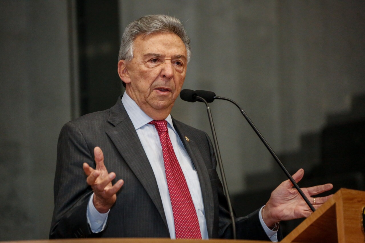 Zé Queiroz sugere ações para contornar problema de abastecimento hídrico em Caruaru