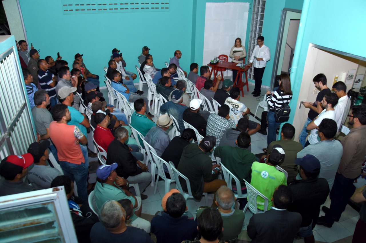 Lessa tem encontro com loteiros e propõe audiência pública para debater questões ligadas à categoria