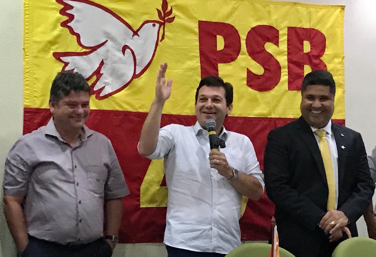 Rinaldo Junior se filia ao PSB e base de Geraldo Júlio na Câmara do Recife aumenta