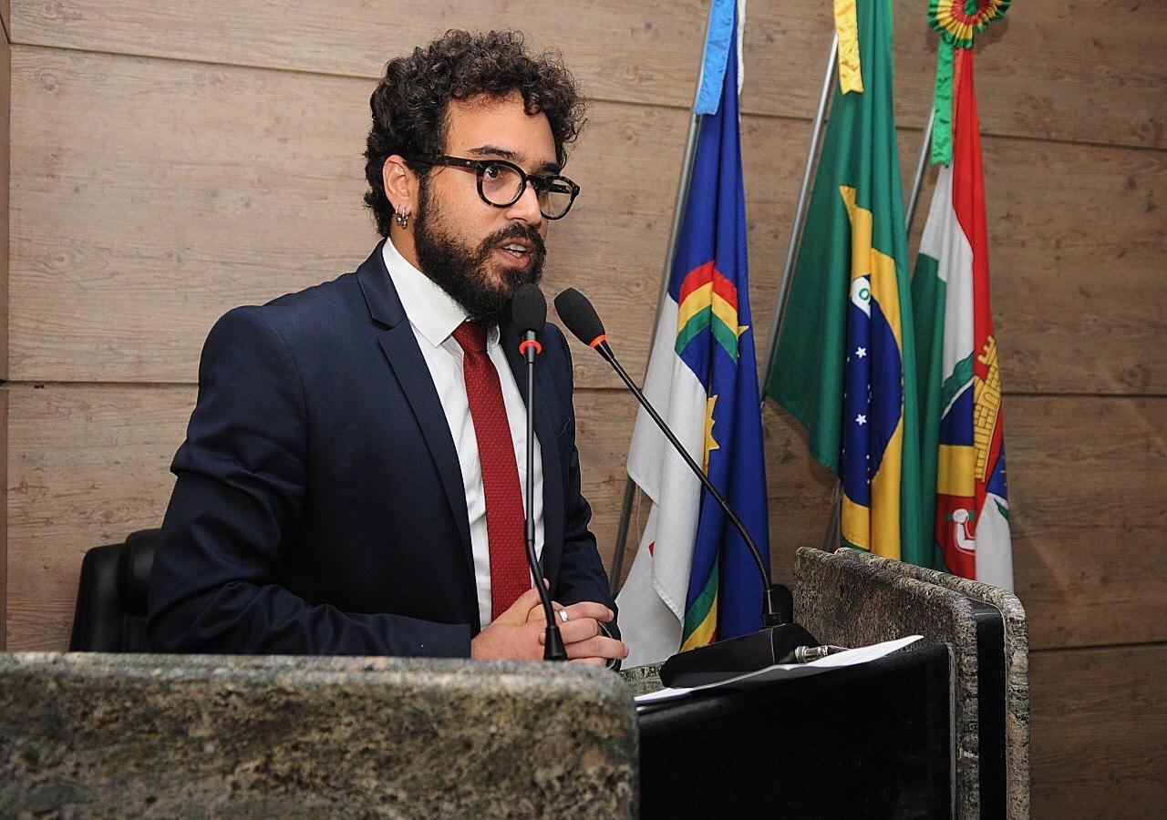 Daniel Finizola apresenta projeto pedindo transparência em verbas do São João de Caruaru