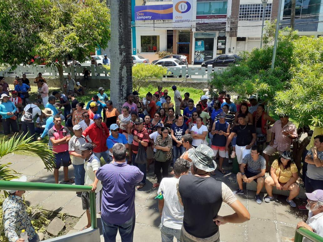 Prefeitura de Caruaru é alvo de novo protesto por parte dos ambulantes