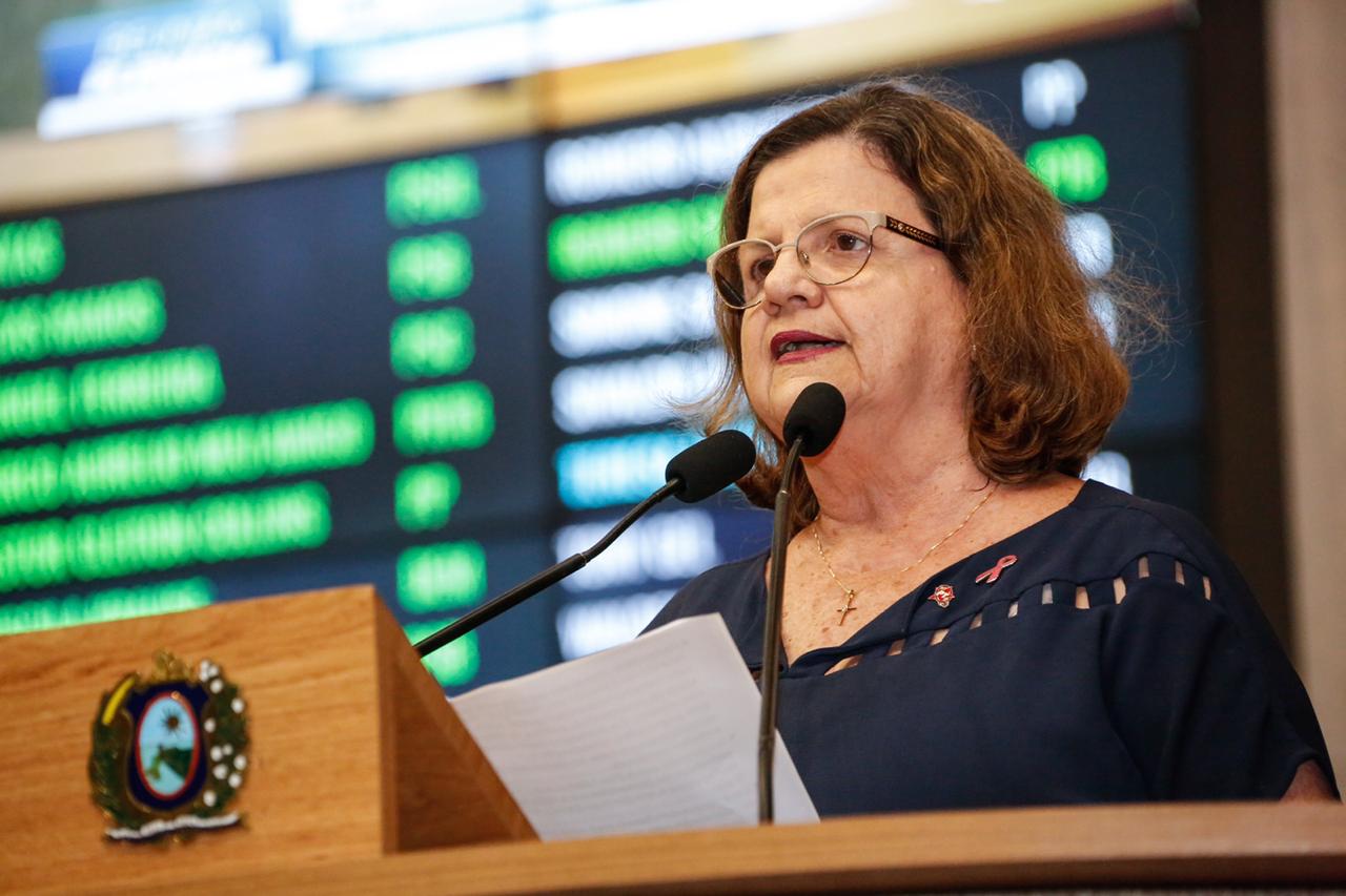 Na Alepe, Teresa Leitão comenta campanha salarial dos jornalistas