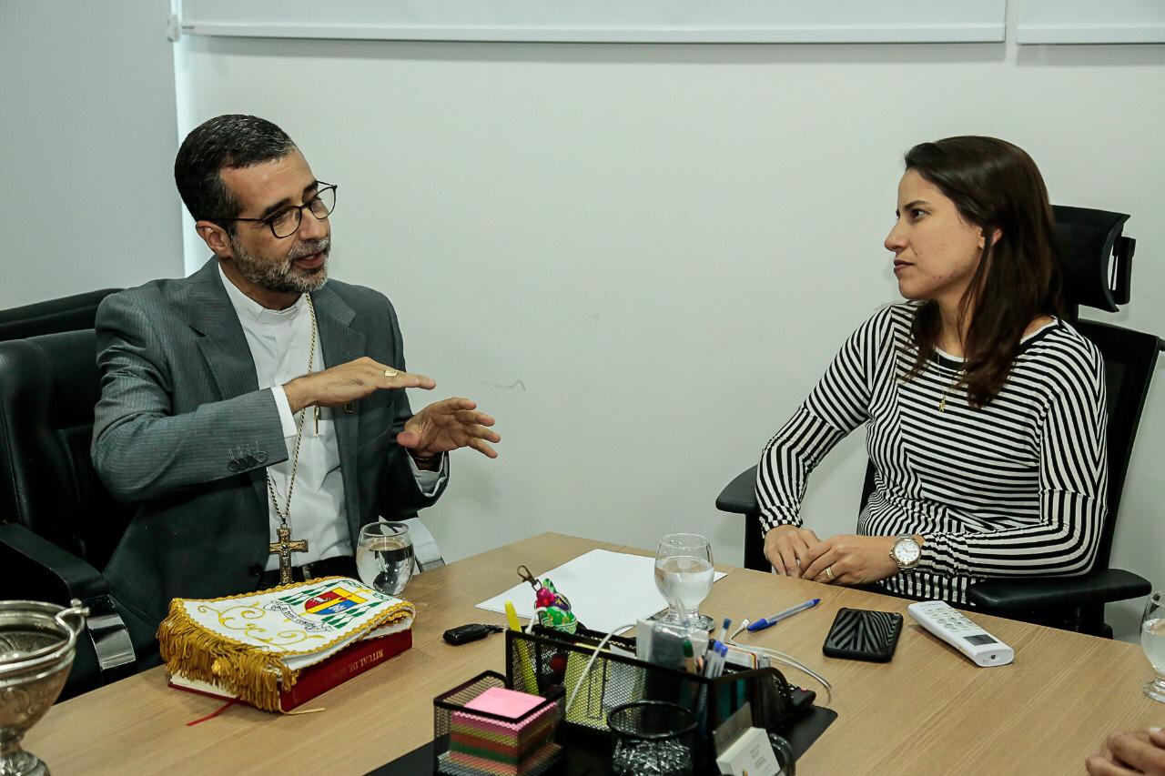 Bispo Dom José Ruy visita prefeita Raquel Lyra