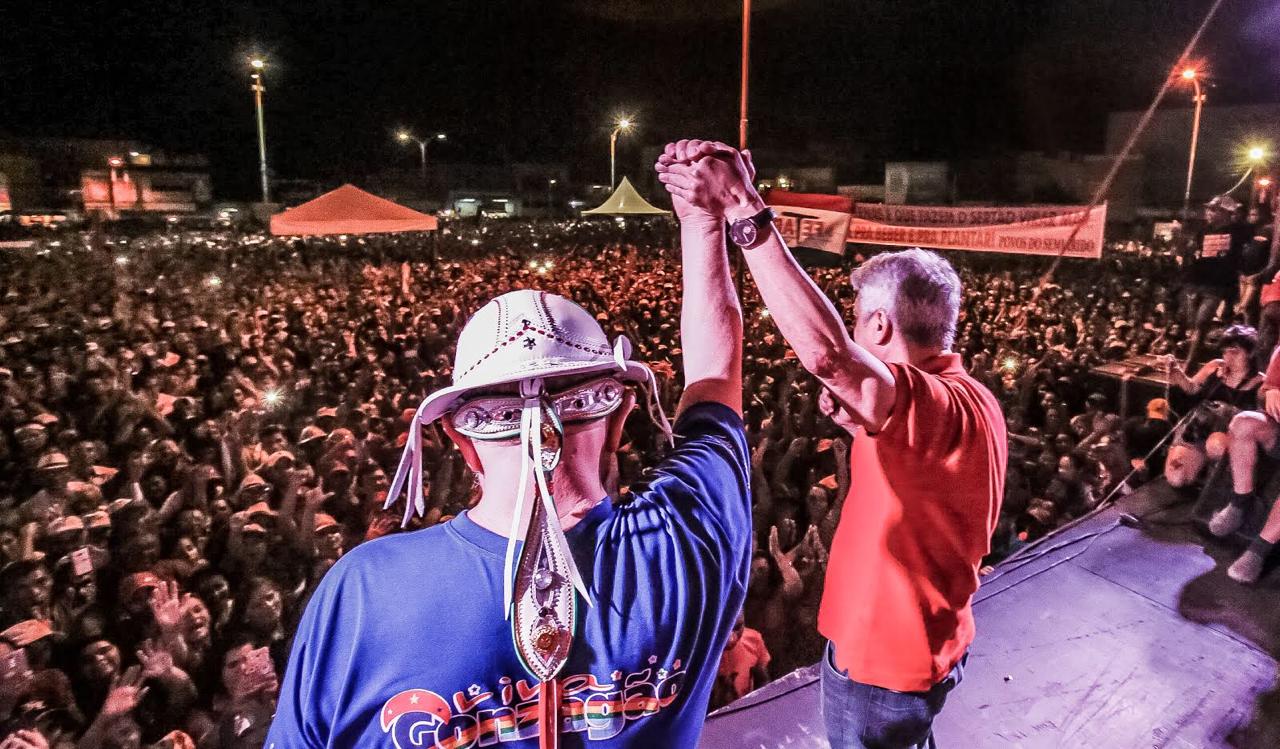 Humberto diz que Lula vai pacificar o Brasil e promover o reencontro do país consigo mesmo