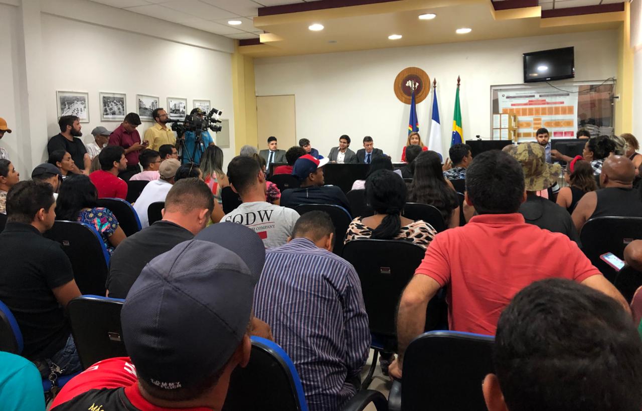 Em reunião no MP, Prefeitura de Caruaru firma compromisso com ambulantes