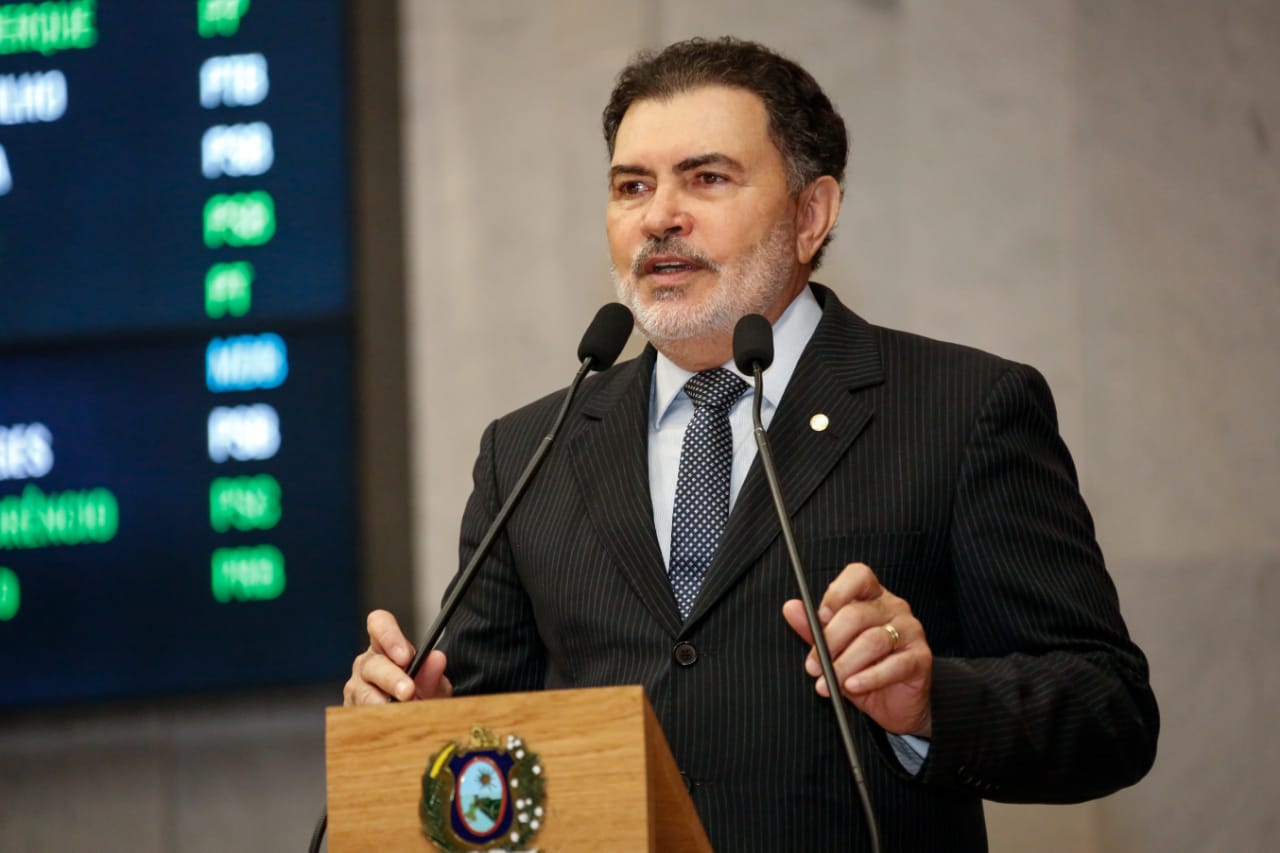 Tony Gel solicita recuperação de vias que ligam o Agreste ao Litoral