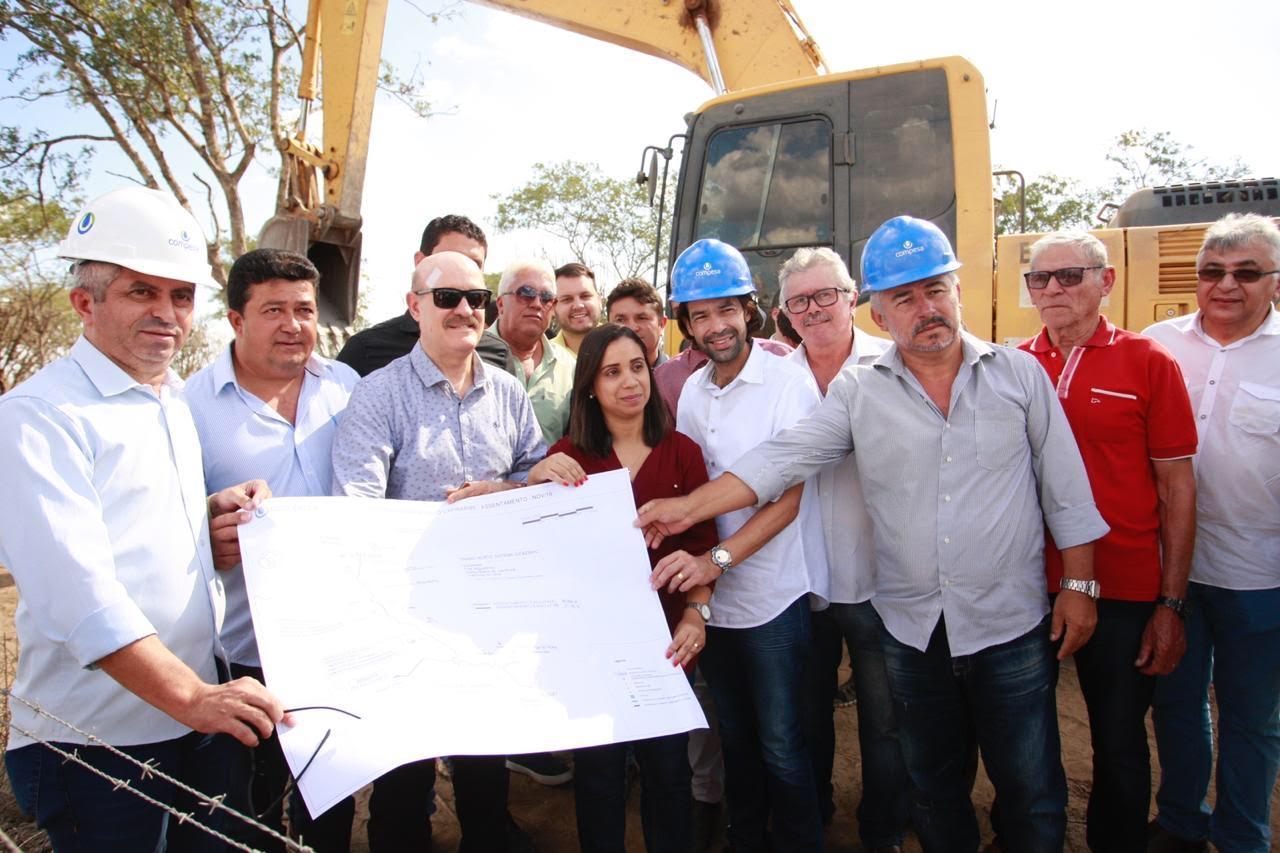 Diogo Moraes e Fernandha Batista visitam obras no Agreste