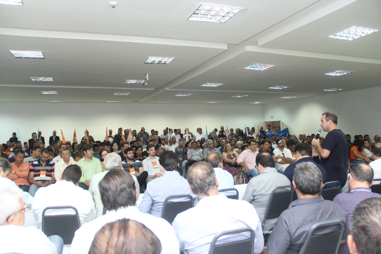 Avante realiza encontro com clima de convenção em Gravatá