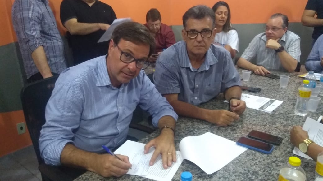 Bolsonaristas assinam Estatuto da Associação Aliança Pernambuco