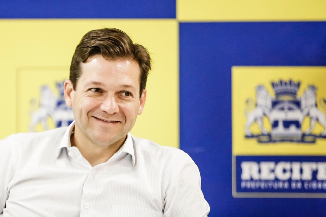 Geraldo Julio reúne secretários e planeja entregar 1.500 obras no Recife este ano