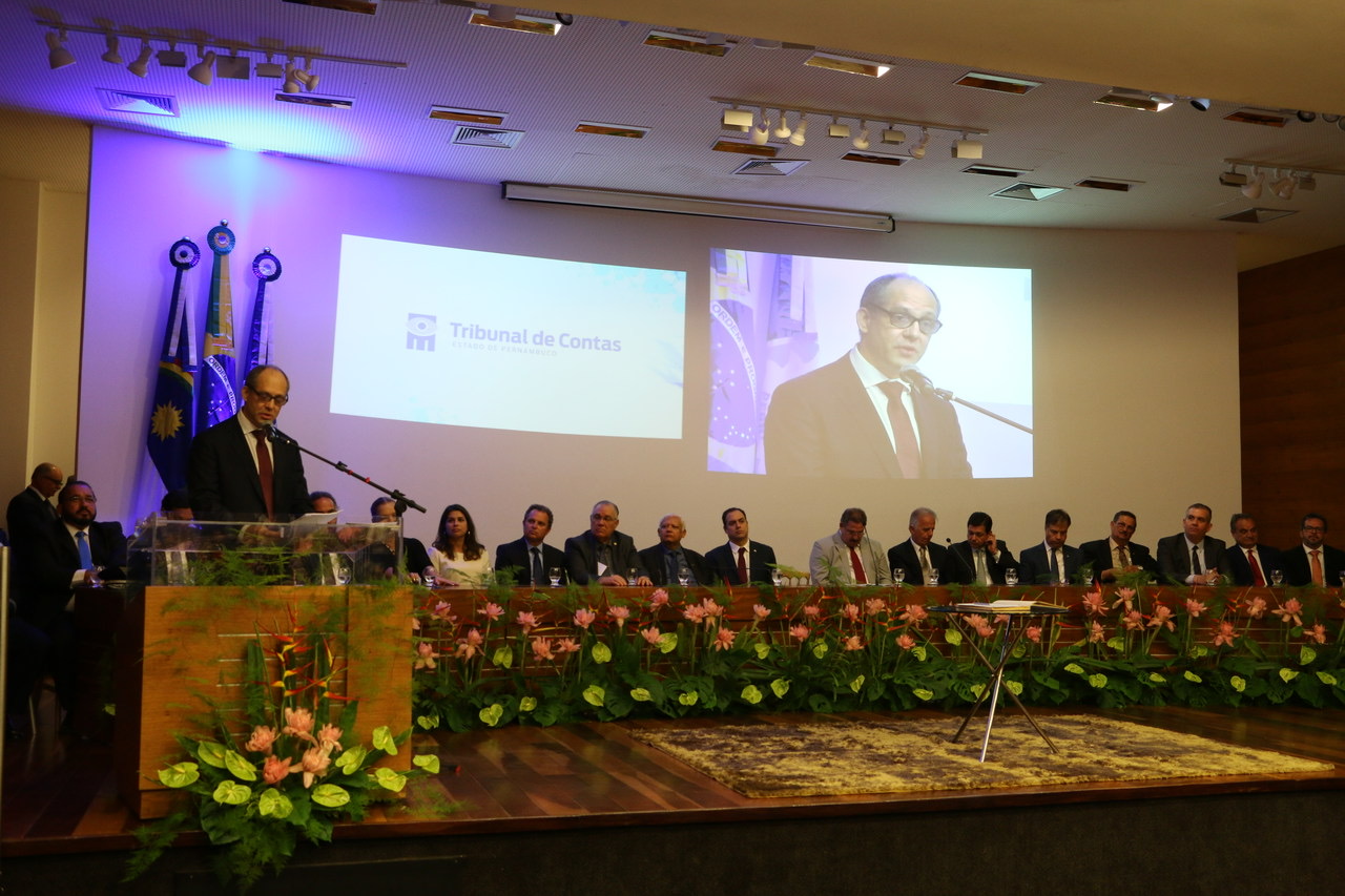 Dirceu Rodolfo assume presidência do Tribunal de Contas do Estado