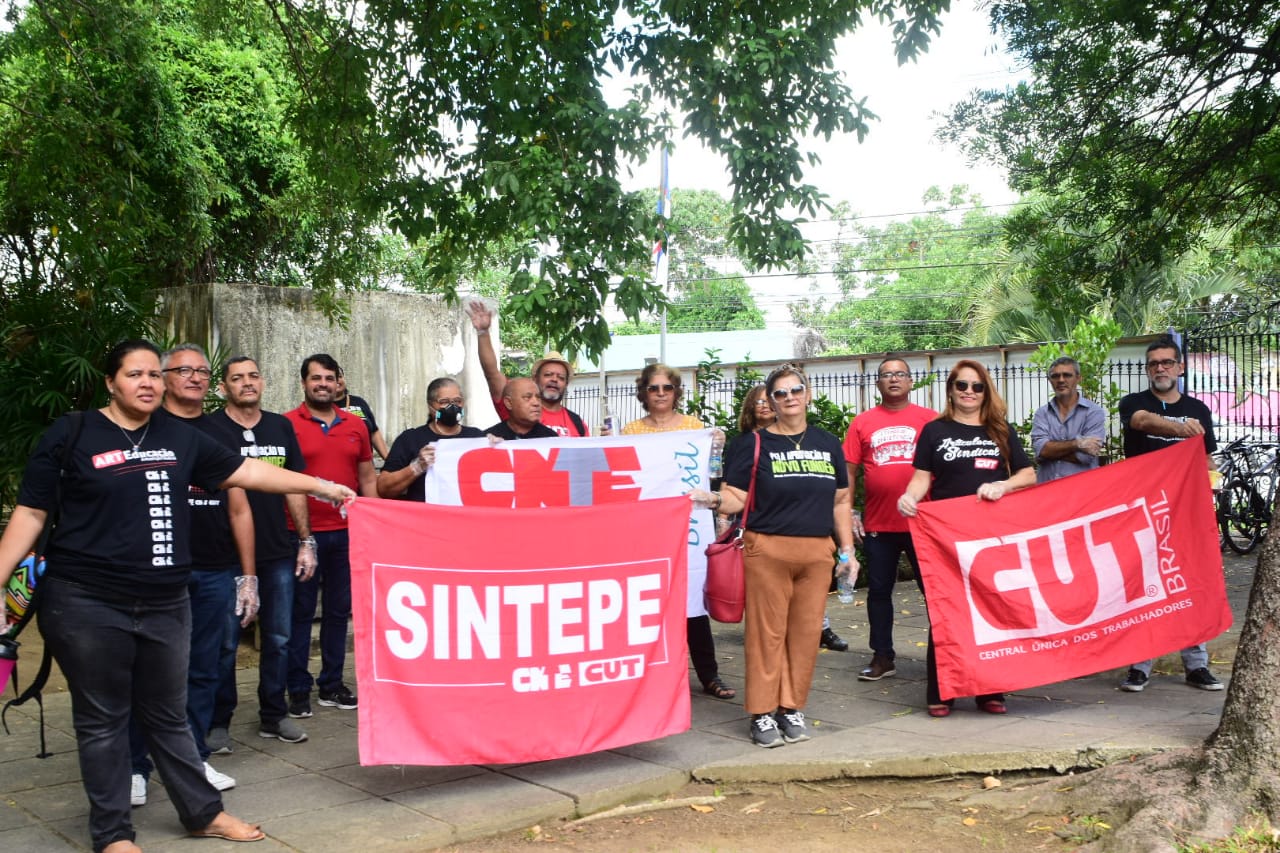Sintepe exige suspensão de todas as atividades educacionais no Estado