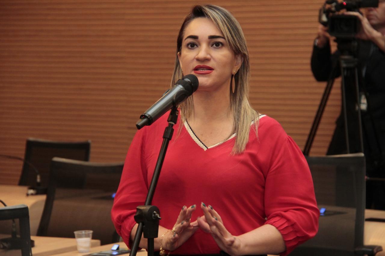 Aline Mariano quer shows virtuais no São João do Recife