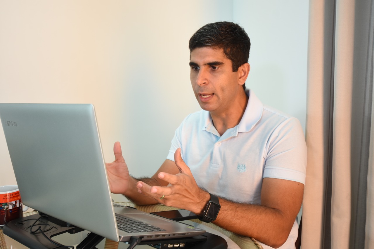 Lessa se reúne com representantes do Movimento Pró Pernambuco