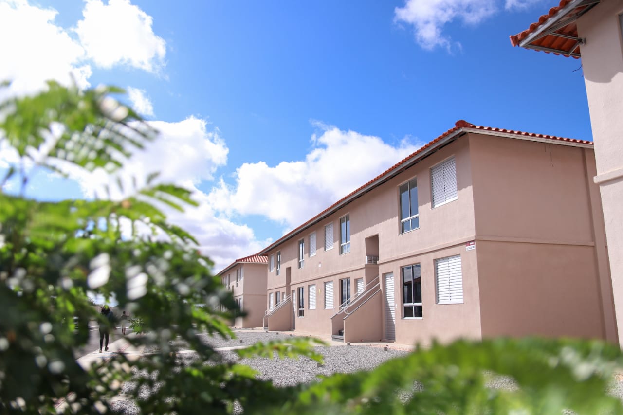 Ministro Rogério Marinho inaugura residencial popular em Petrolina