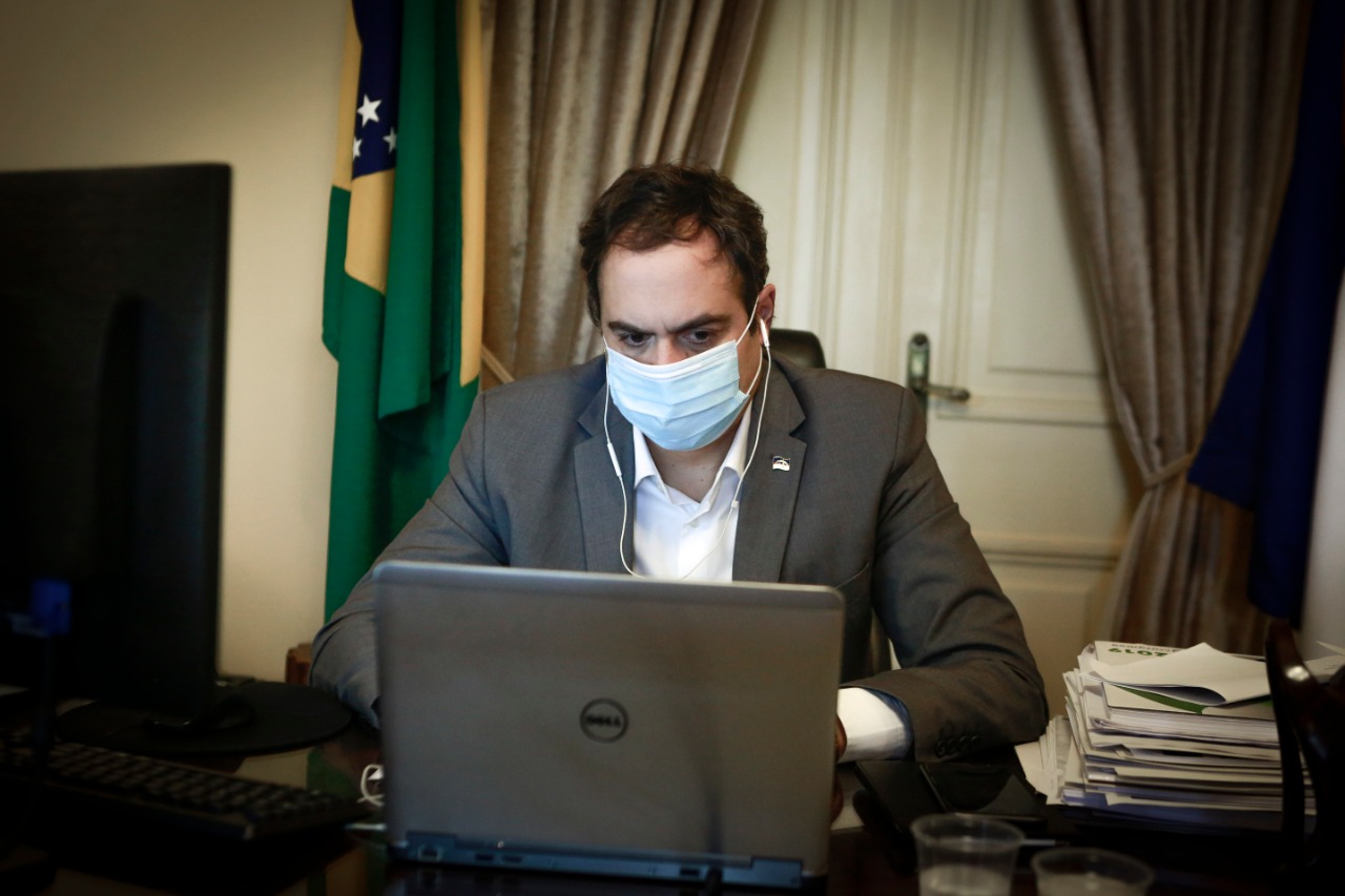 Paulo envia 40 respiradores ao Hospital Universitário de Petrolina