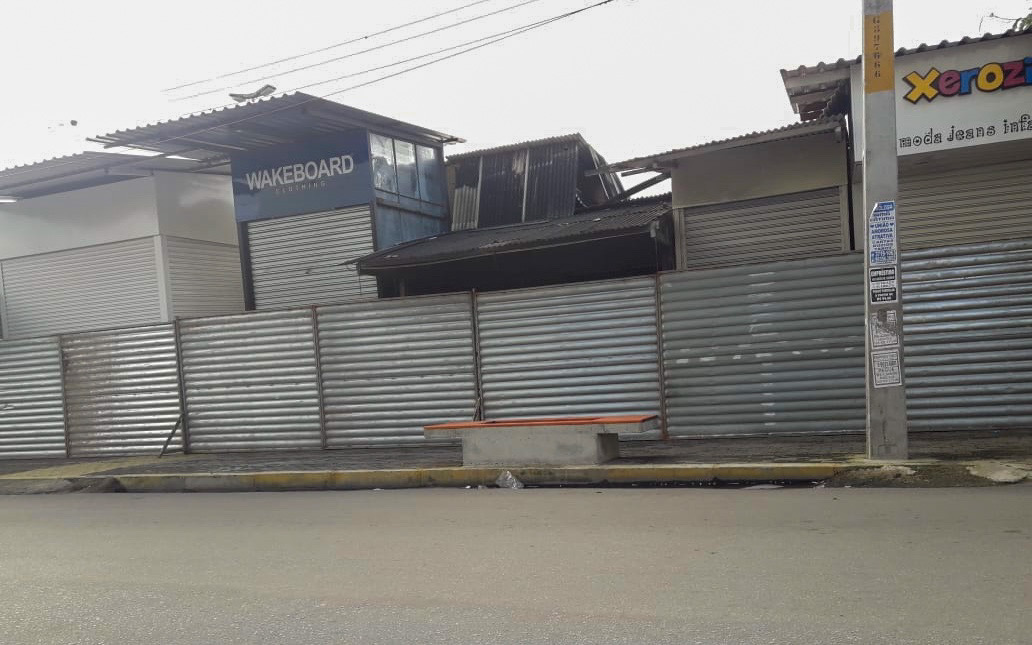 Para evitar funcionamento irregular, Prefeitura isola Feira de Caruaru
