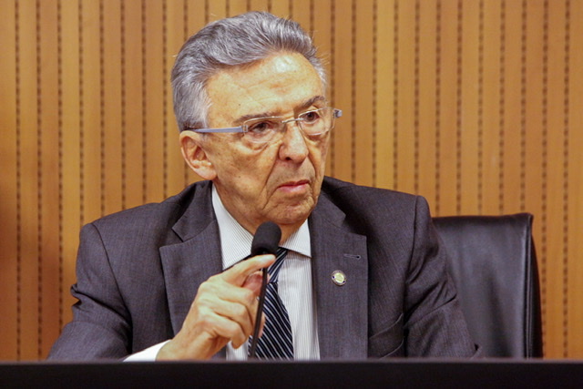 Queiroz pede que decisão sobre comarcas seja discutida pós-pandemia