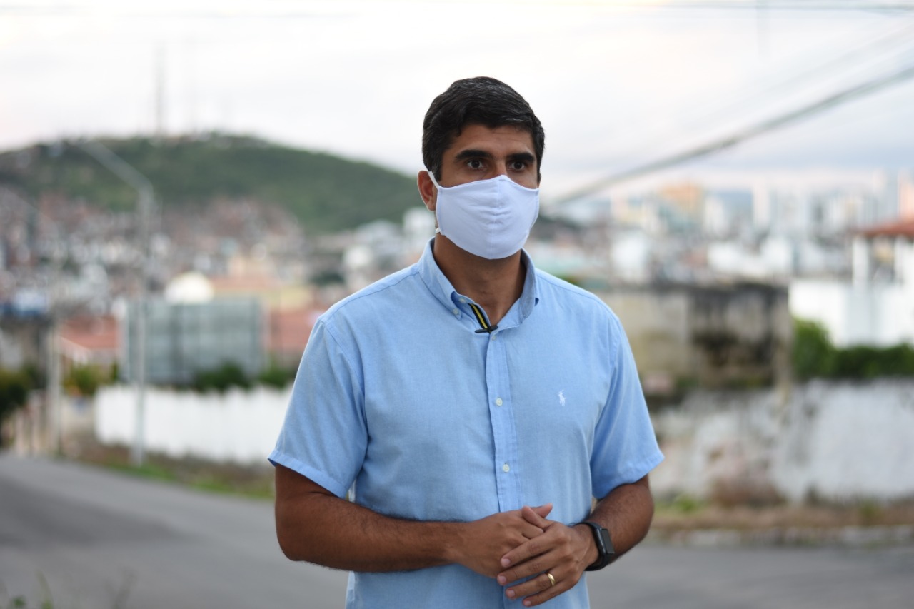 Lessa solicita ao Estado instalação de postos de testagem em Caruaru