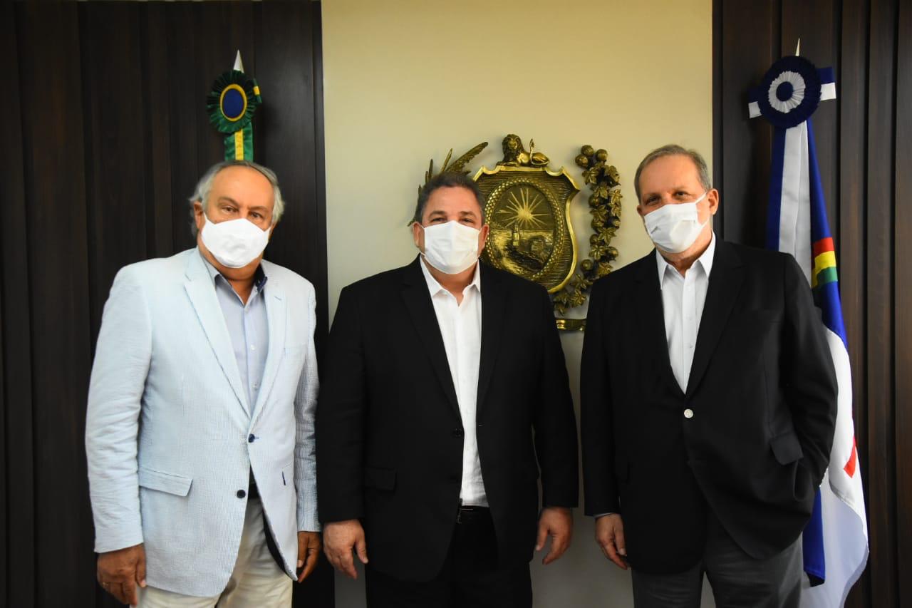 Eriberto Medeiros e Armando Monteiro debatem cenário político