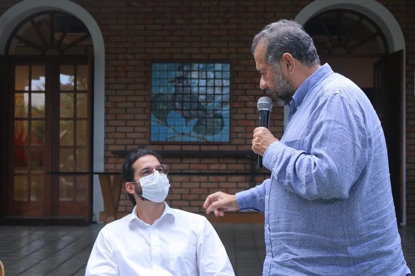 Coluna da quinta-feira