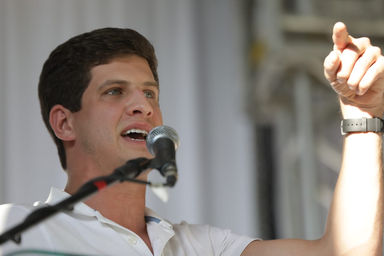 João Campos diz que foi alvo de fake news