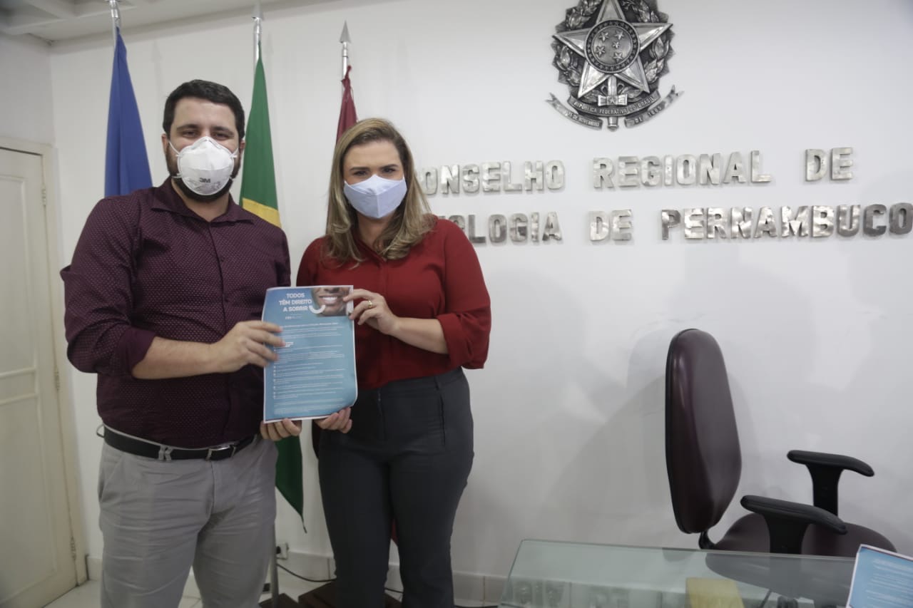 Em visita ao CRO, Marília garante estruturar atenção à saúde bucal