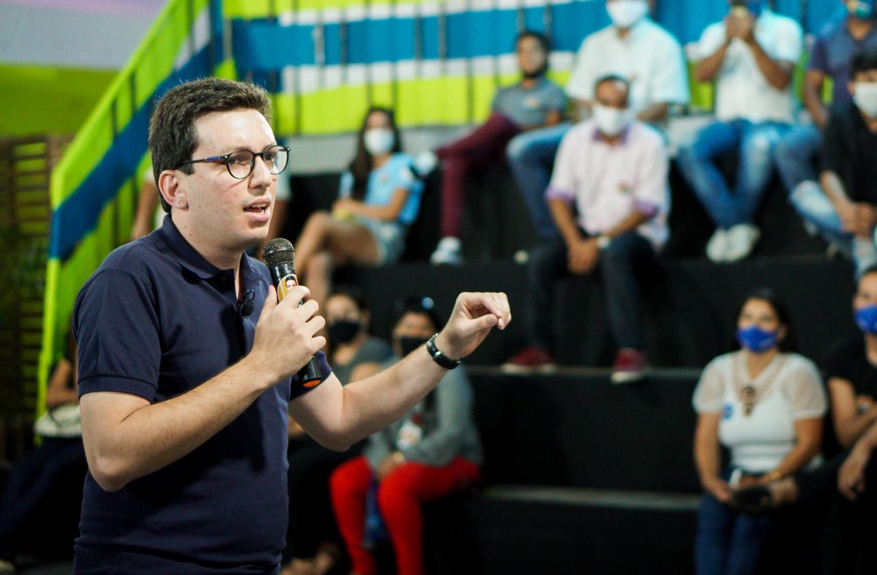 Raffiê inaugura comitê de campanha na Agamenon Magalhães