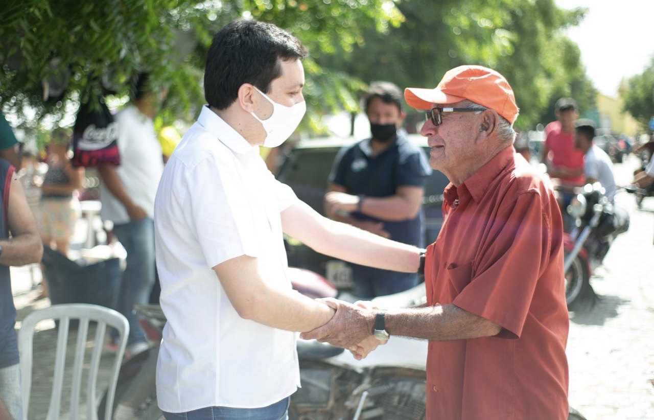 Raffiê cumpre agenda na Vila do Juá