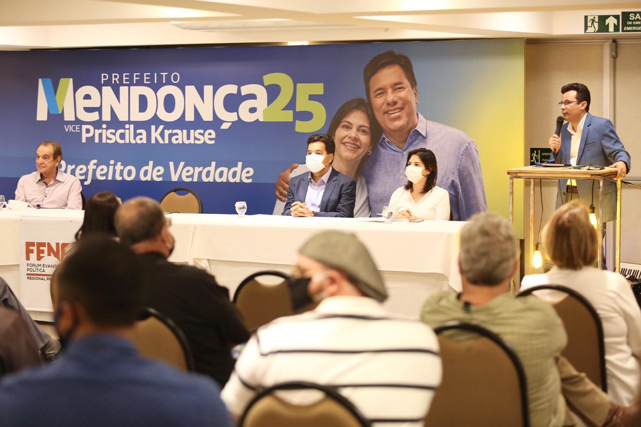 Mendonça comemora apoio de grupos evangélicos a sua campanha
