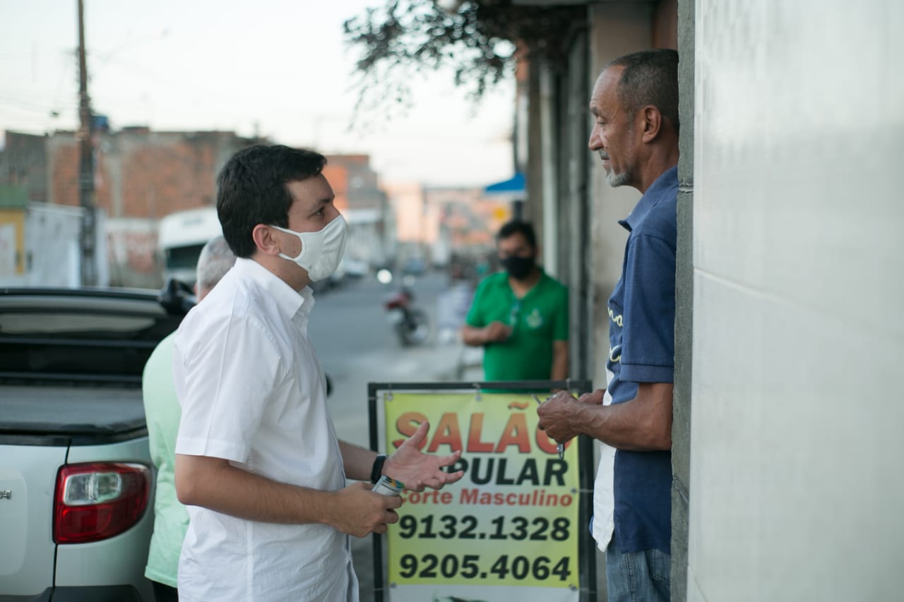 Raffiê defende o empreendedorismo em diálogo com a população