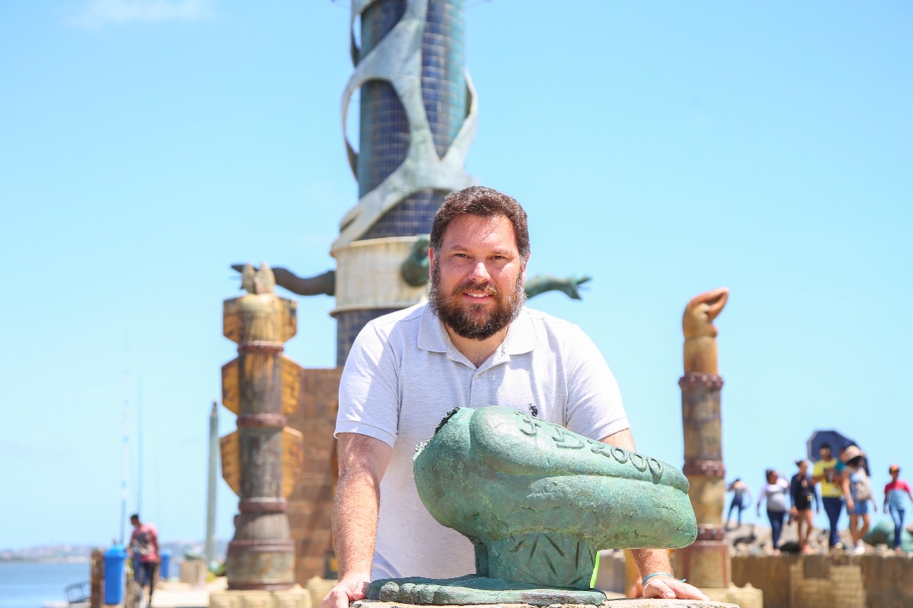 Wanderson cobra providências de depredação do Parque das Esculturas