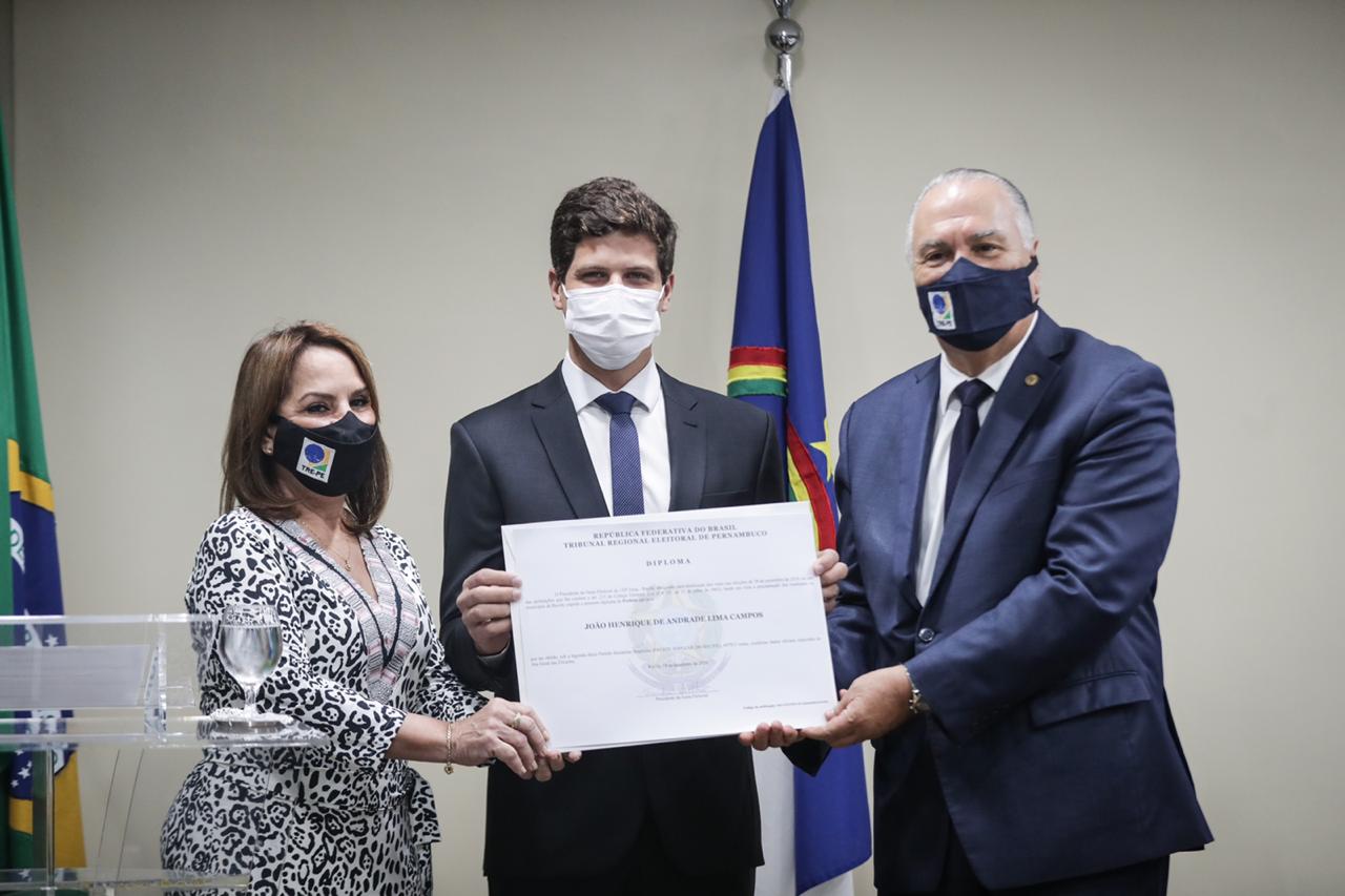 João Campos é diplomado prefeito do Recife