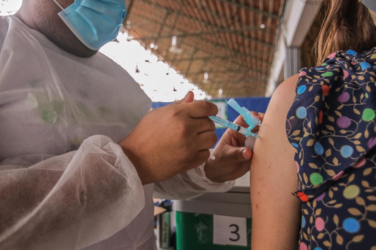 Feira do Salgado recebe ação de prevenção contra Covid-19