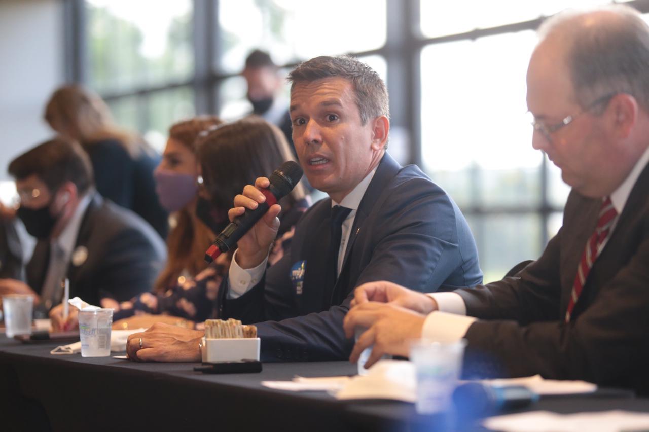 Parlamentares e produtores de eventos se reúnem em Brasília