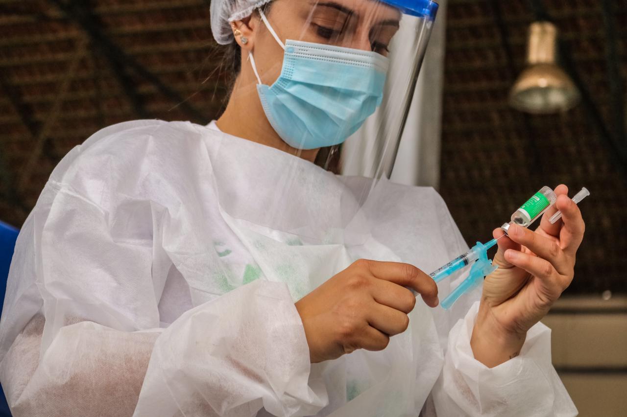 Vacinação para idosos acima de 80 anos é prorrogada em Caruaru