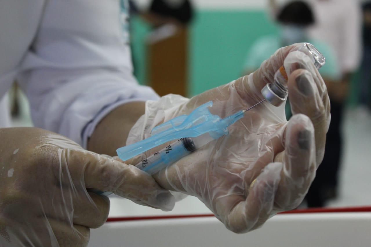 Cenário Político: prefeitos se articulam na busca por vacinas