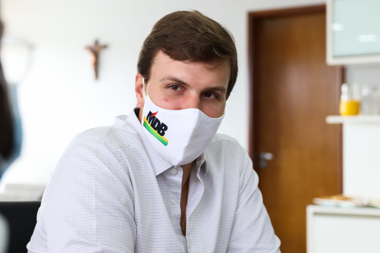 Miguel negocia abertura de novos leitos de UTI para Covid-19